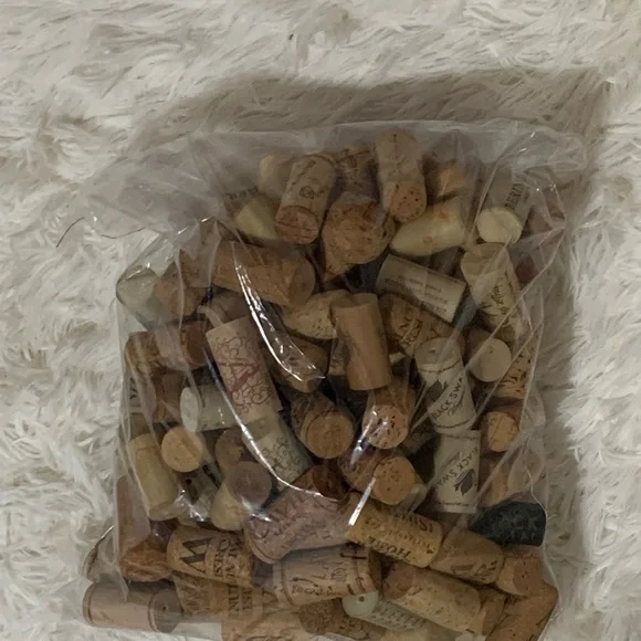 Craft lovers. 150 wine corks. - Picture 3 of 11